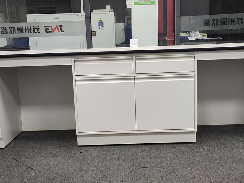 全钢实验台常熟案例——物理实验室