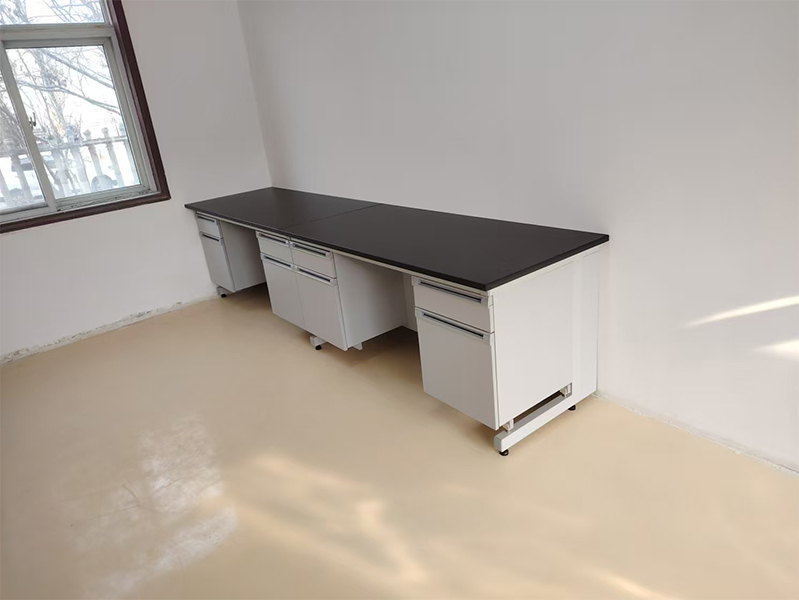 上海钢木实验台项目——防静电工作台案例