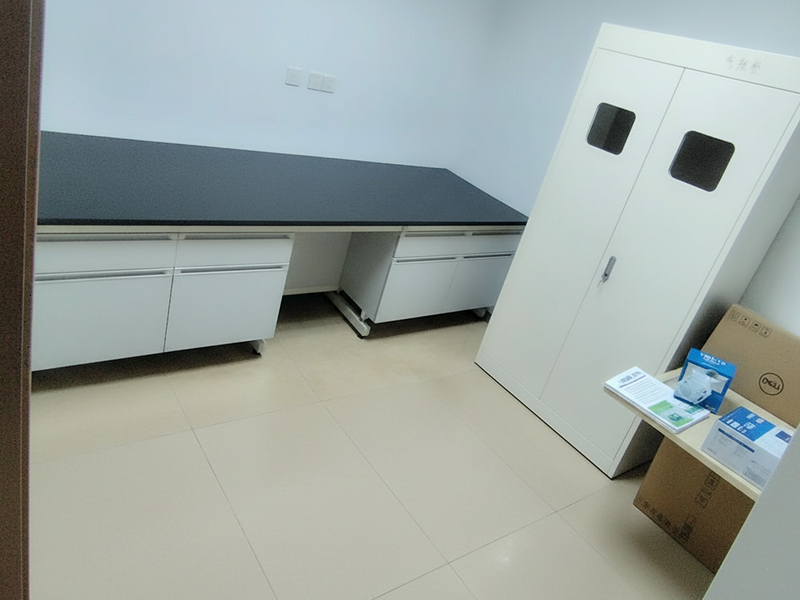 湖北武汉｜钢木实验台与气瓶柜项目案例