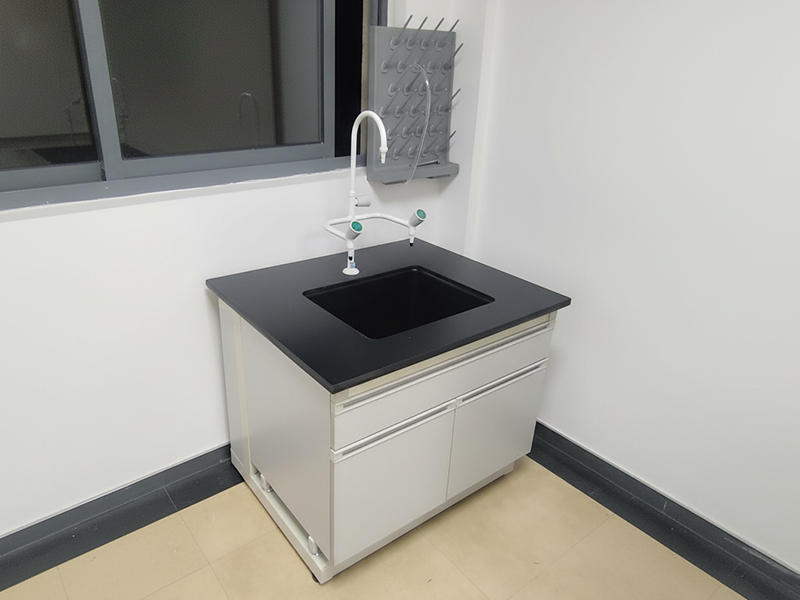 湖北武汉｜钢木实验台与气瓶柜项目案例