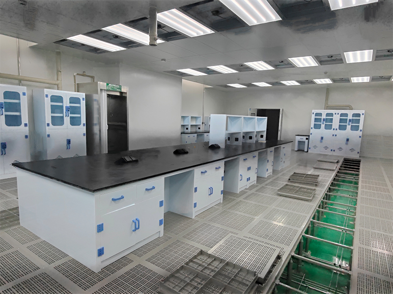 实验室实验台洁净室专用设计与ISO标准要求解析_华巨升洁净工程