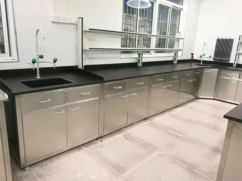 1774236172185705.jpg 实验室不锈钢实验台