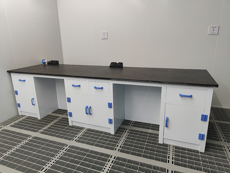 1775785283639733.jpg 实验室PP实验台